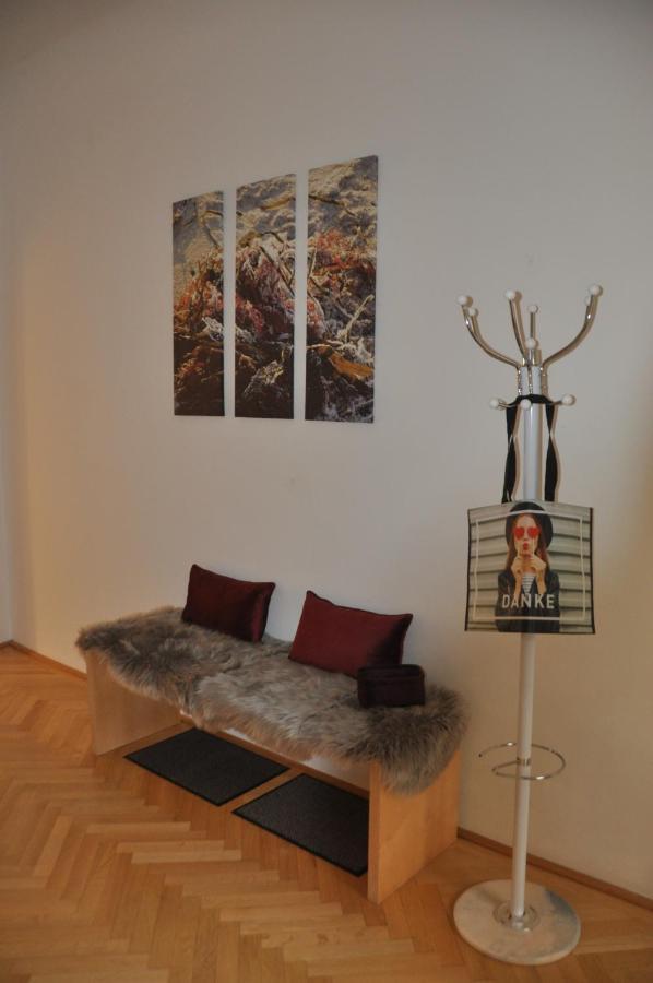 Wunderschone Altbauwohnung In Zentraler Lage Wien Exteriör bild